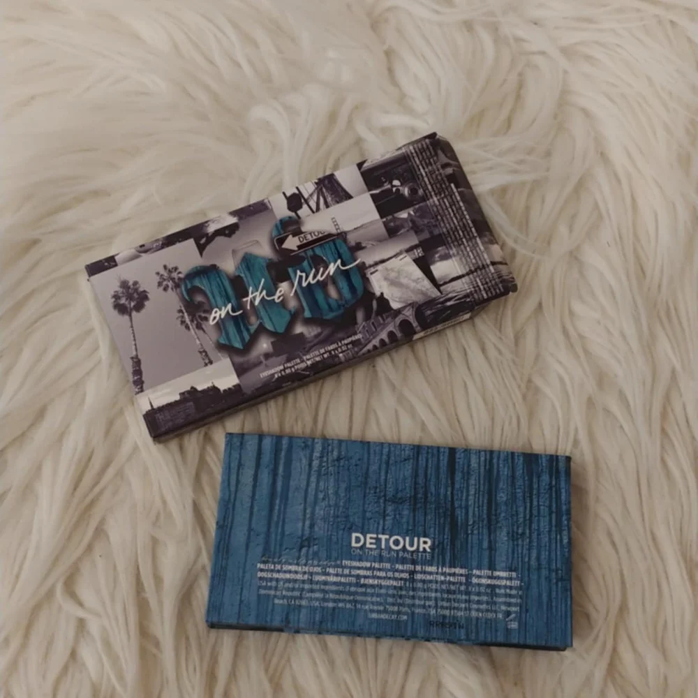 💙FIRM! NWT URBAN DECAY DETOUR BORN TO RUN EYESHADOW PALETTE (LAST ONE)